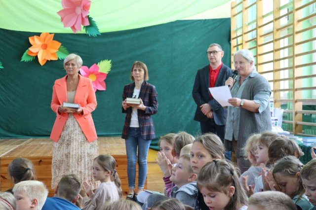 b_1024_768_0_00_images_2022_2023_Wydarzenia_KONKURSY_347426094_723228106271807_2063107142630919838_n